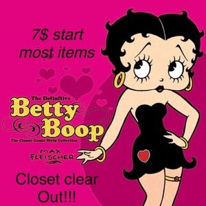 1. BRUNETTE THE LABEL BLONDE BIG LETTERS